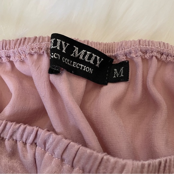 ✨ Embroidered Pink Roses Off Shoulder Satin Flowy Blouse Top Size M - Picture 6 of 7